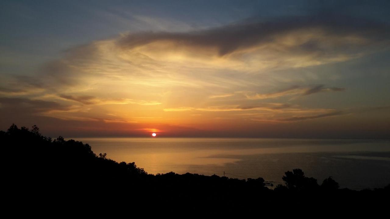 Villa L'Alpana En Bois Vue Mer A 180 Degres Sari-Solenzara Εξωτερικό φωτογραφία